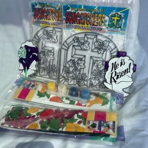 Suncatchers Craft Kit with‎ Paints